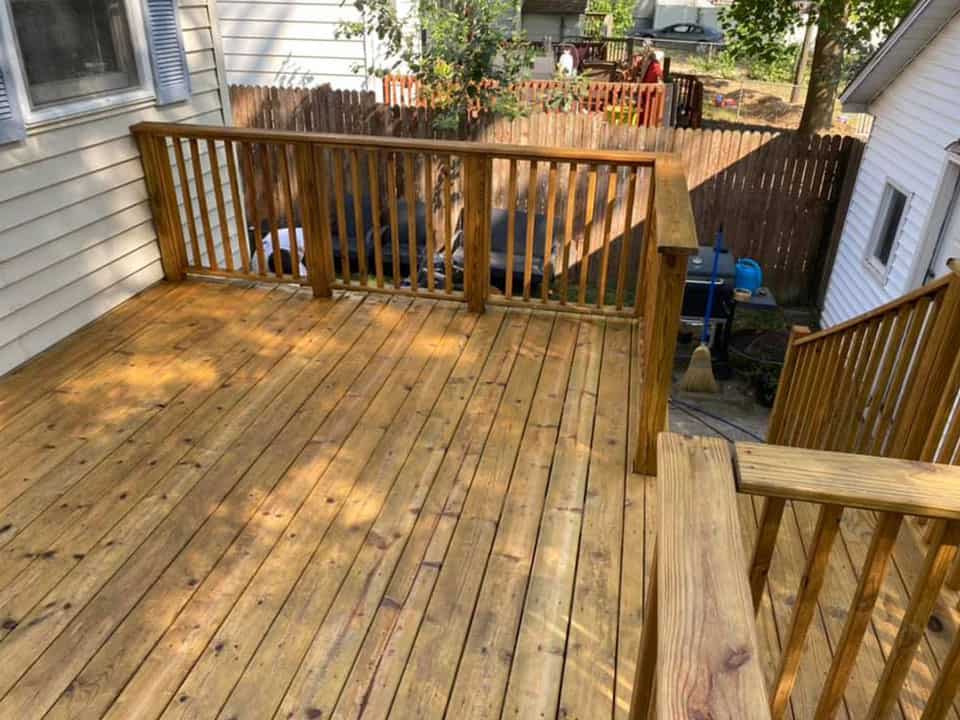 deck cleaning and power washing services springfield illinois