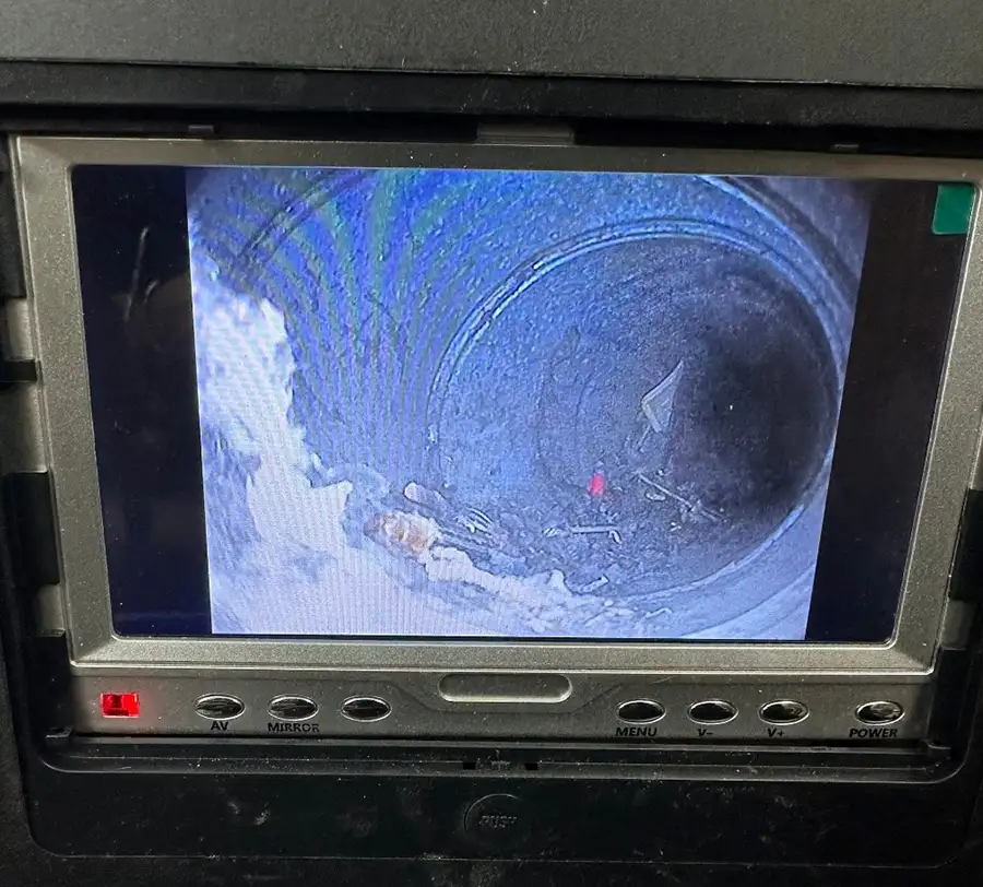 the screen used to view what the camera in the air ducts is seeing